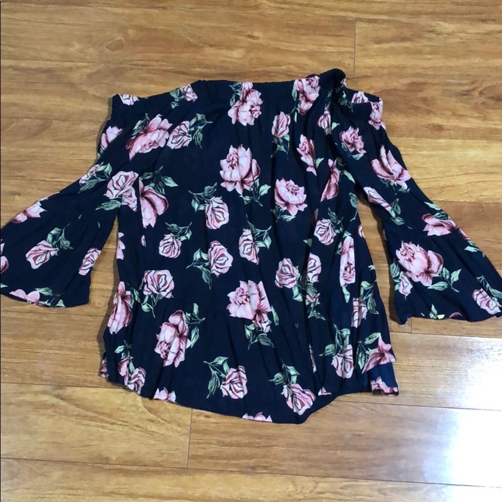 Off-the-shoulder Floral top